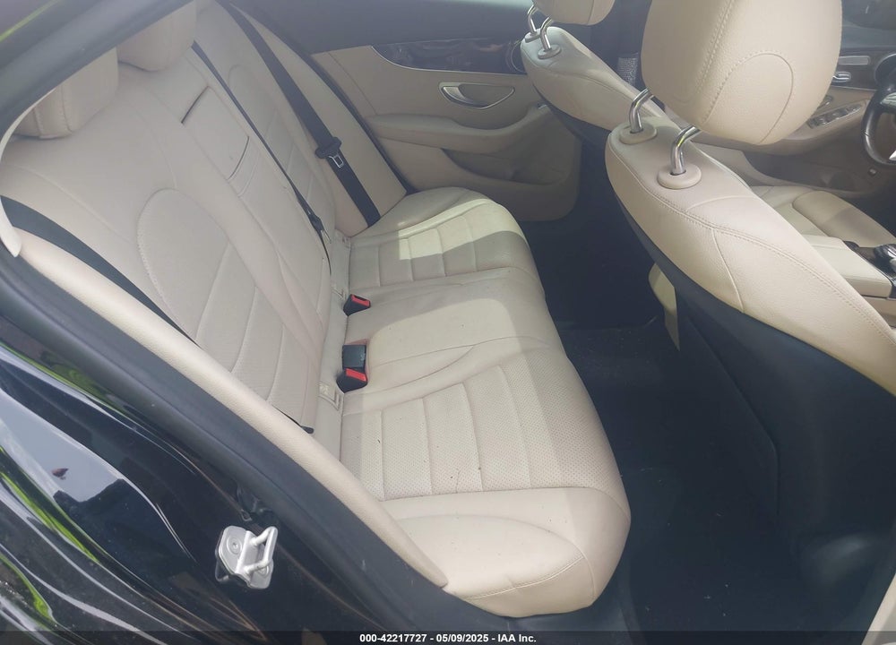 2016 MERCEDES-BENZ C VIN: WDDWF4JB8GR151812