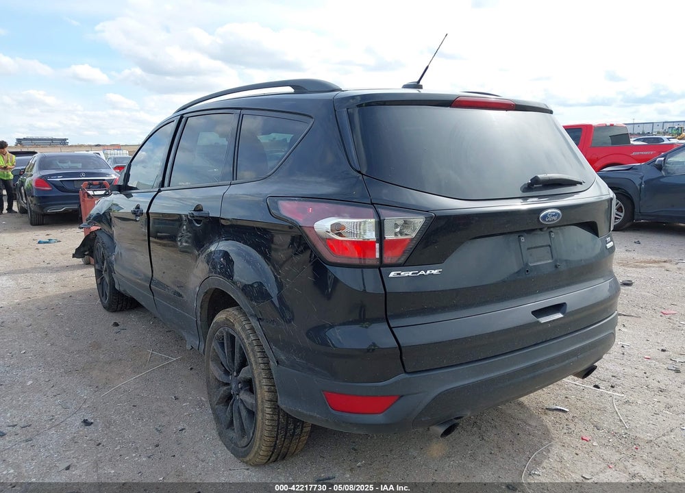 2017 FORD ESCAPE VIN: 1FMCU0GD0HUE23347