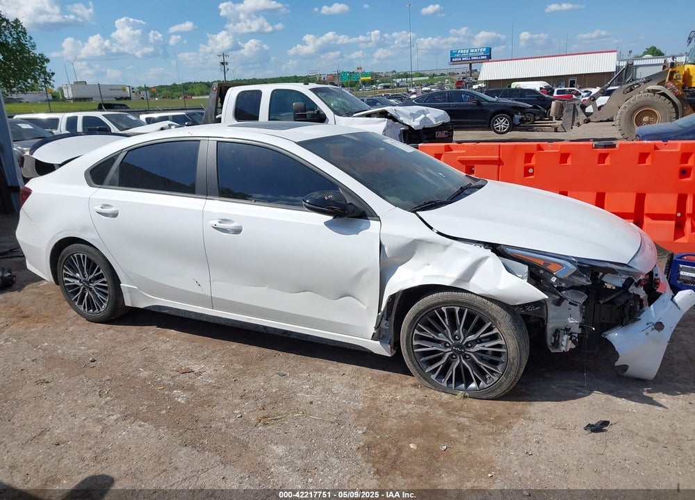 2023 KIA FORTE VIN: 3KPF54AD5PE689975