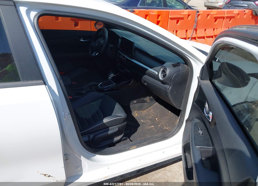 2023 KIA FORTE VIN: 3KPF54AD5PE689975
