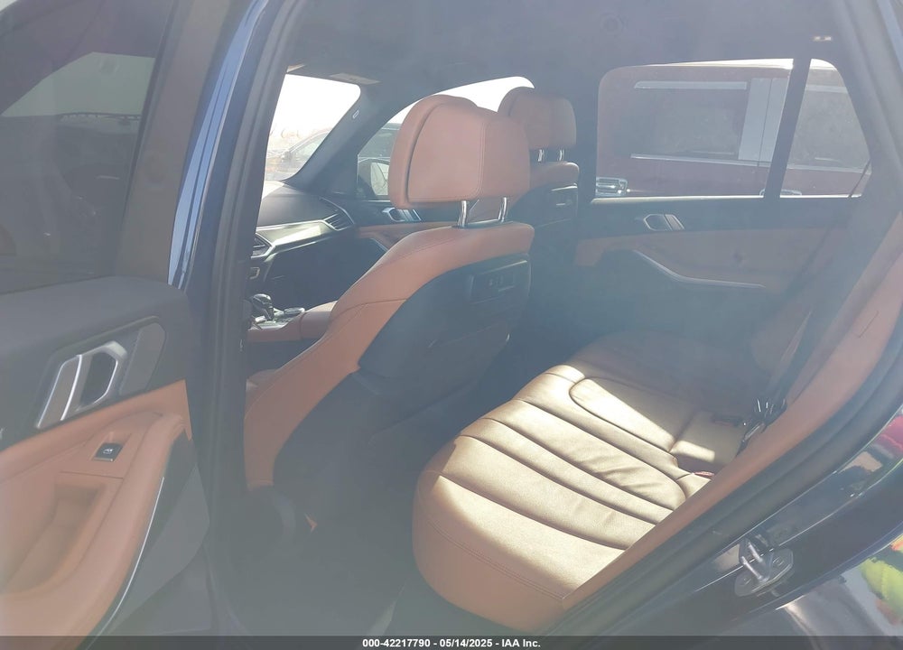2019 BMW X5 VIN: 5UXJU2C5XKLN65156