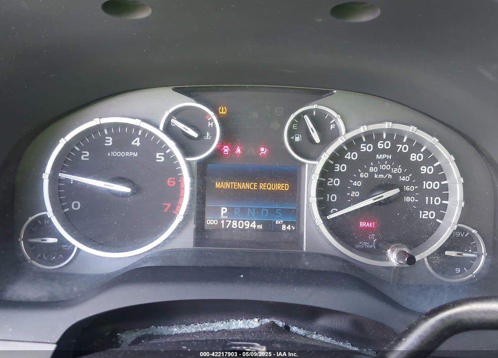 2016 TOYOTA TUNDRA SR5 5.7L V8 VIN: 5TFRW5F16GX206170