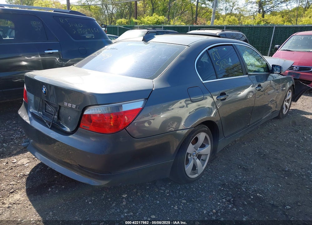 2005 BMW 525I VIN: WBANA53595B856588