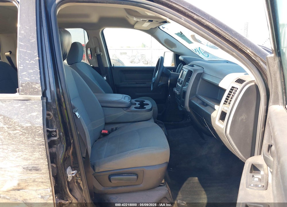 2017 RAM 1500 VIN: 3C6RR7KT3HG742615