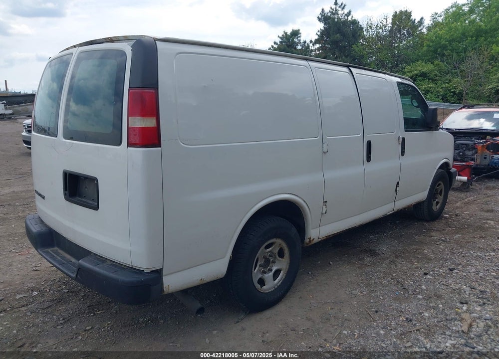 2005 CHEVROLET EXPRESS VIN: 1GCFG15X951101878