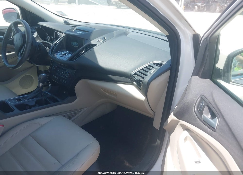 2017 FORD ESCAPE VIN: 1FMCU0J95HUE43470