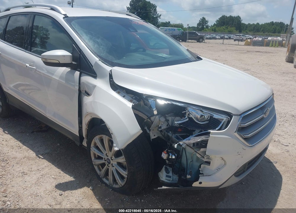 2017 FORD ESCAPE VIN: 1FMCU0J95HUE43470