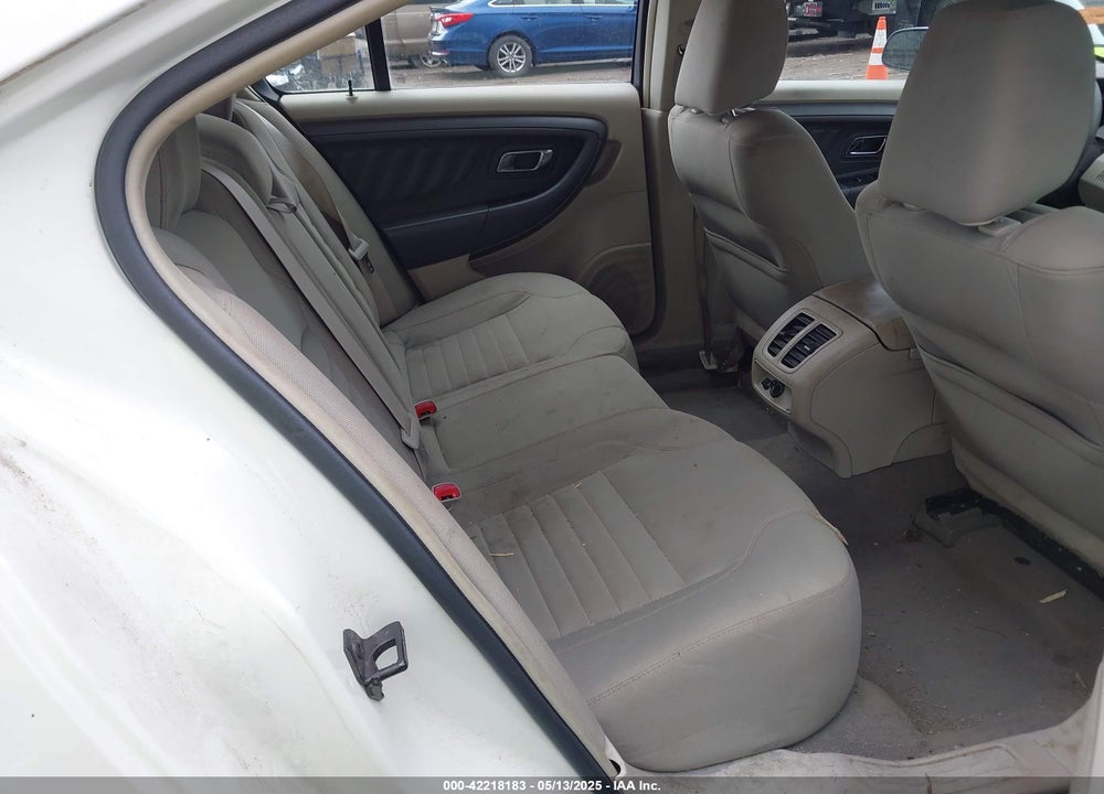 2010 FORD TAURUS SE VIN: 1FAHP2DW4AG147333