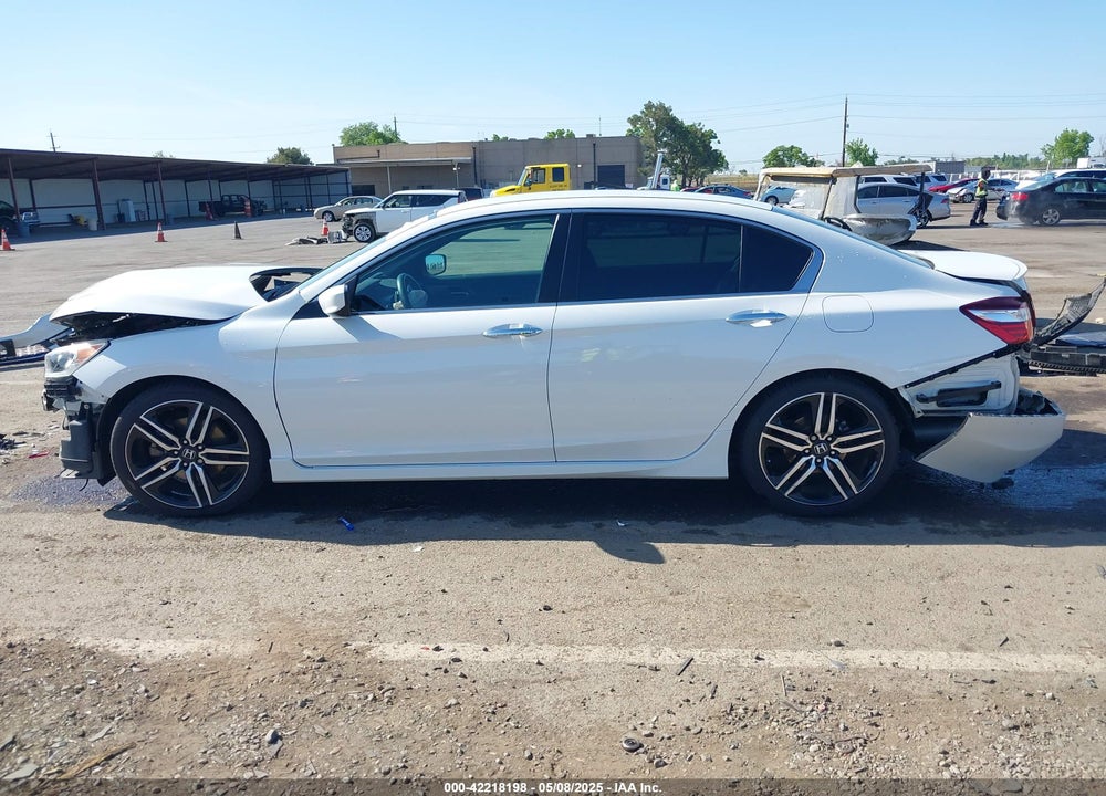 2017 HONDA ACCORD VIN: 1HGCR2F55HA304899