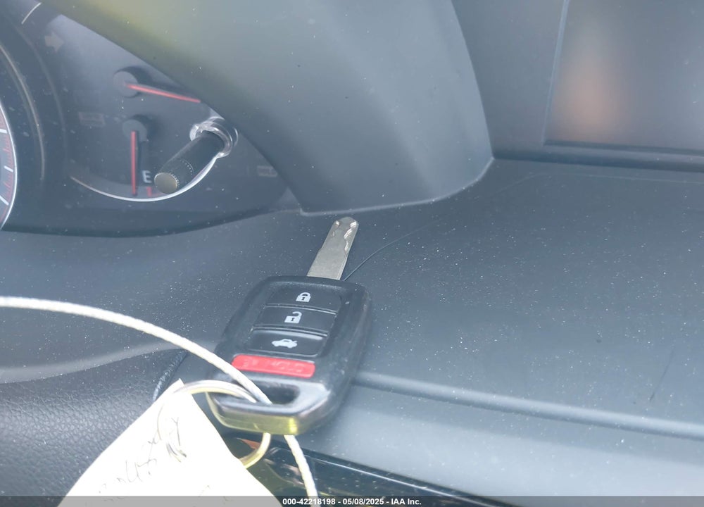 2017 HONDA ACCORD VIN: 1HGCR2F55HA304899