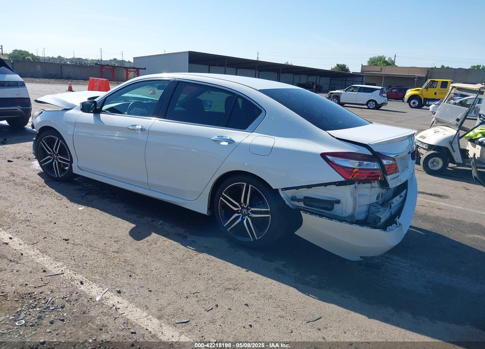 2017 HONDA ACCORD VIN: 1HGCR2F55HA304899