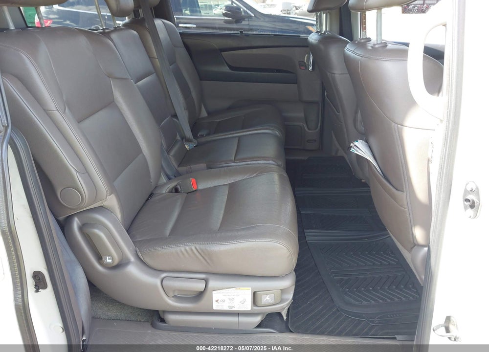 2016 HONDA ODYSSEY EX-L VIN: 5FNRL5H69GB067759