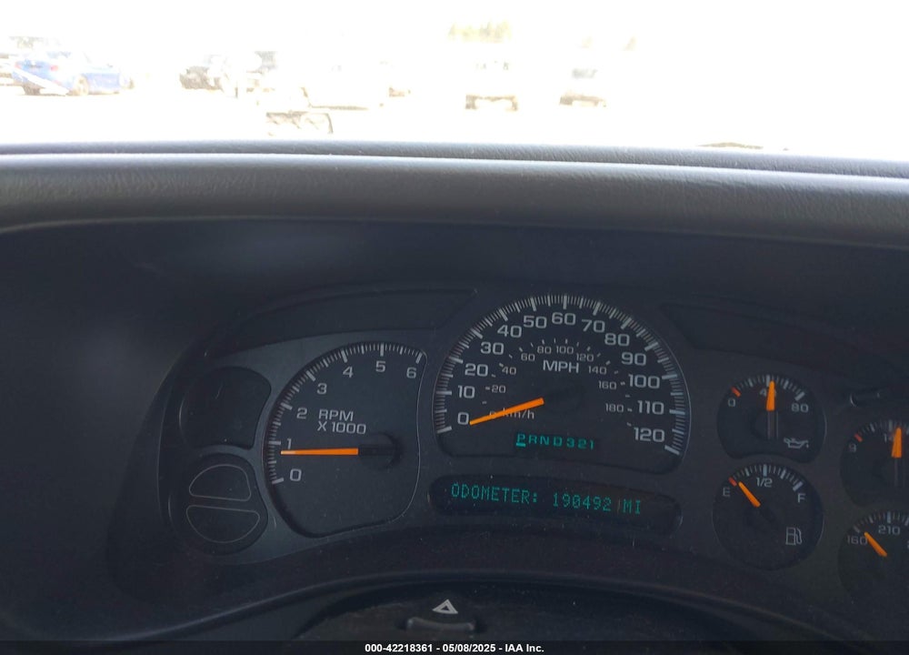2003 CHEVROLET SUBURBAN 1500 LT VIN: 1GNFK16Z83J194671
