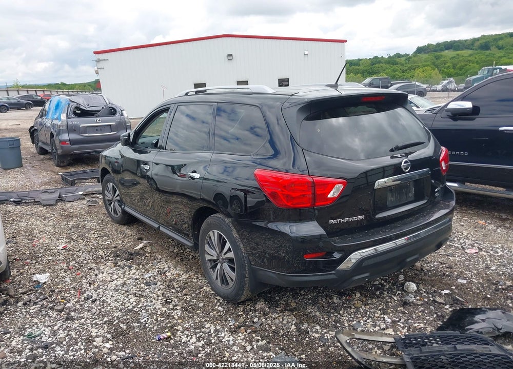 2017 NISSAN PATHFINDER VIN: 5N1DR2MM3HC676805