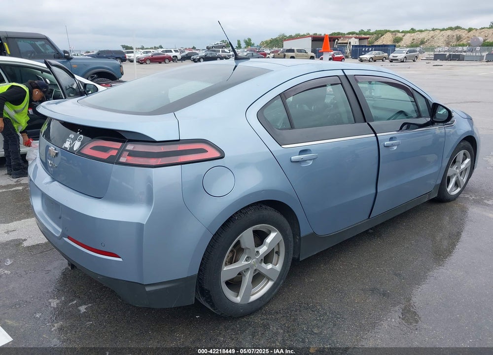 2013 CHEVROLET VOLT VIN: 1G1RB6E45DU122389
