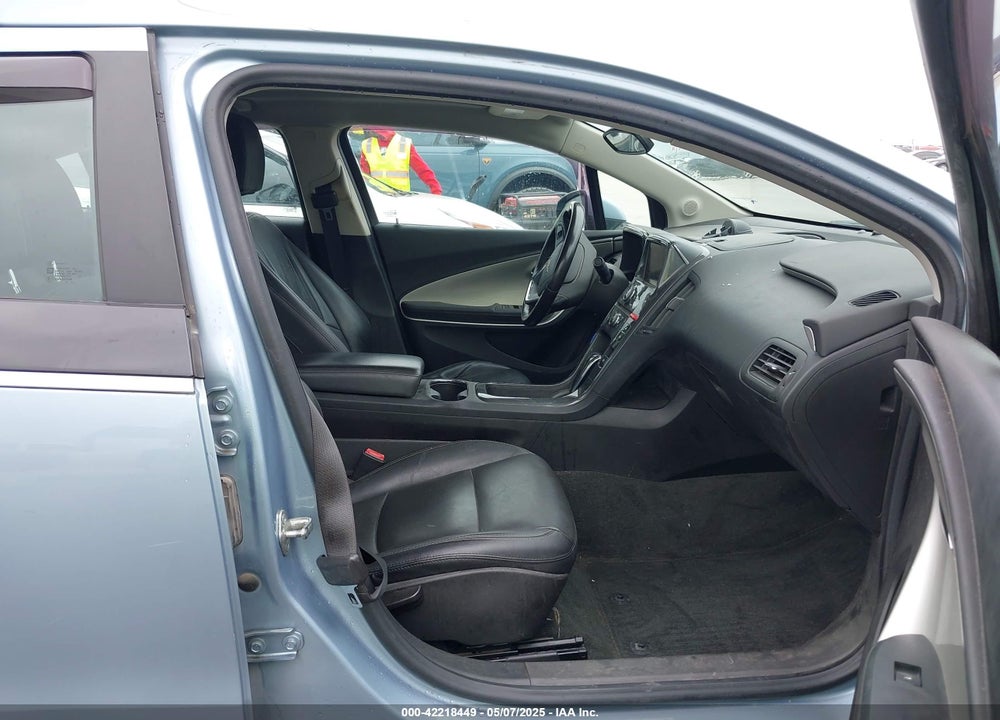 2013 CHEVROLET VOLT VIN: 1G1RB6E45DU122389