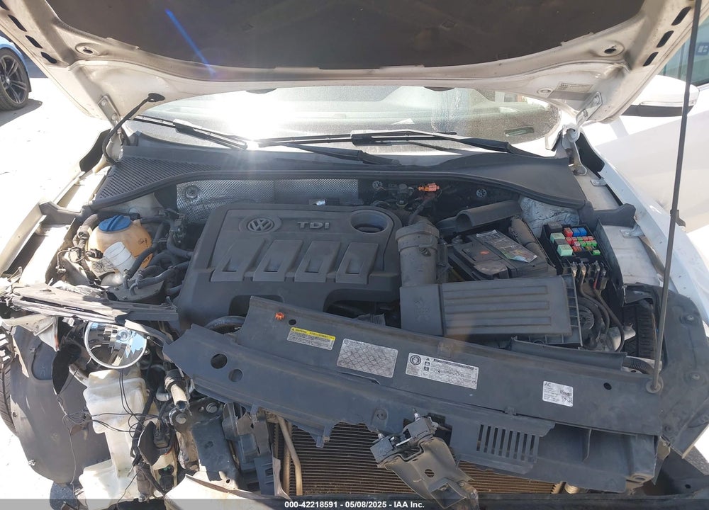 2013 VOLKSWAGEN PASSAT VIN: 1VWBN7A39DC037917