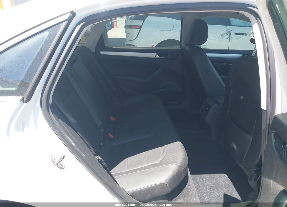 2013 VOLKSWAGEN PASSAT VIN: 1VWBN7A39DC037917