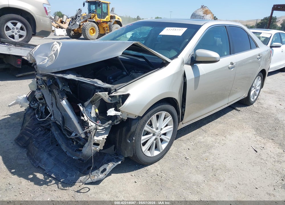 2014 TOYOTA CAMRY XLE V6 VIN: 4T1BK1FK7EU540443