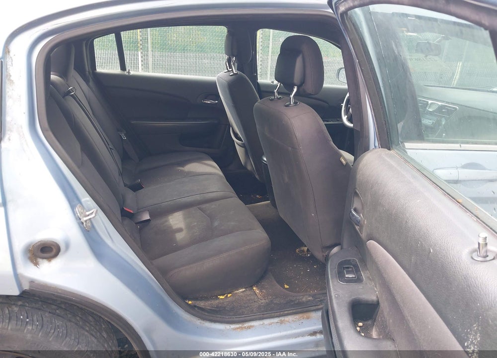 2014 CHRYSLER 200 LX VIN: 1C3CCBAB5EN207790
