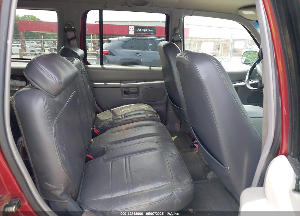 2000 FORD EXPLORER VIN: 1FMZU73E7YZB60956