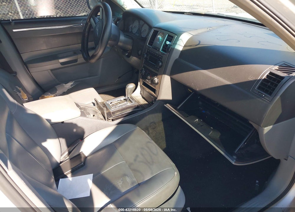 2005 CHRYSLER 300 VIN: 2C3JK53G85H638945
