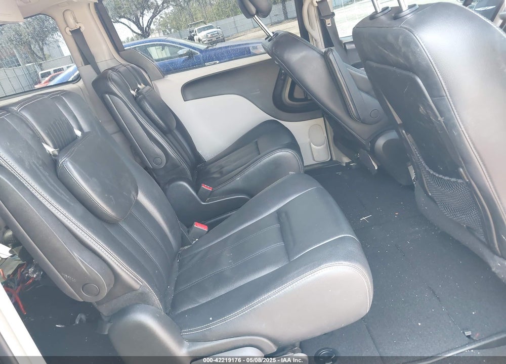 2014 CHRYSLER TOWN & COUNTRY TOURING VIN: 2C4RC1BG7ER294735