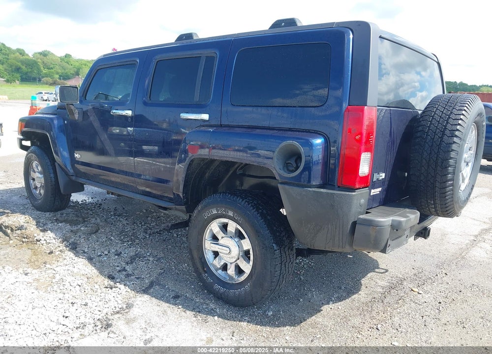 2007 HUMMER H3 SUV VIN: 5GTDN13E178131264