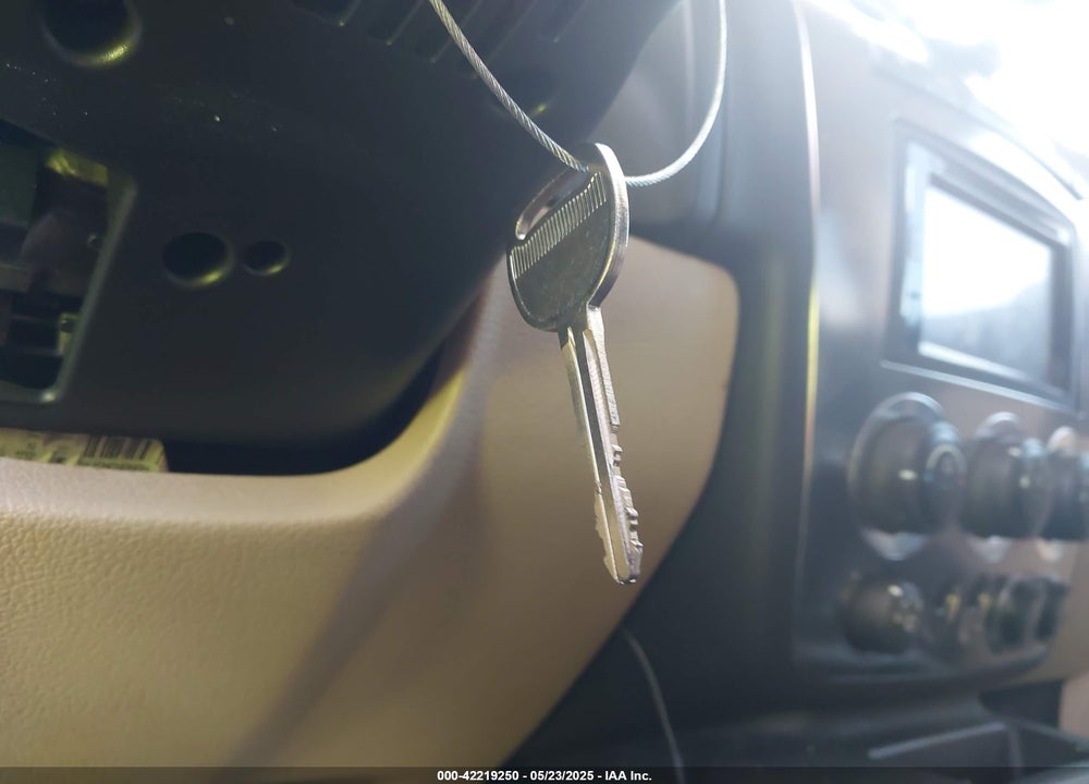 2007 HUMMER H3 SUV VIN: 5GTDN13E178131264