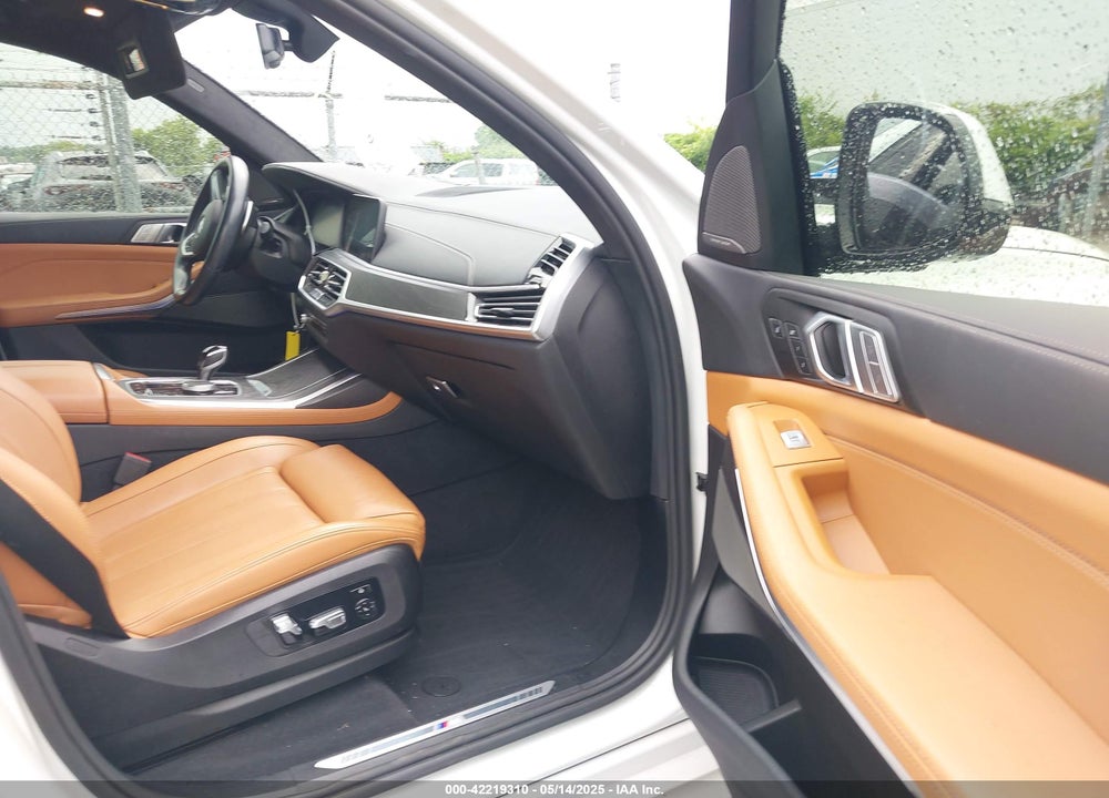2022 BMW X7 VIN: 5UXCW2C06N9N07716