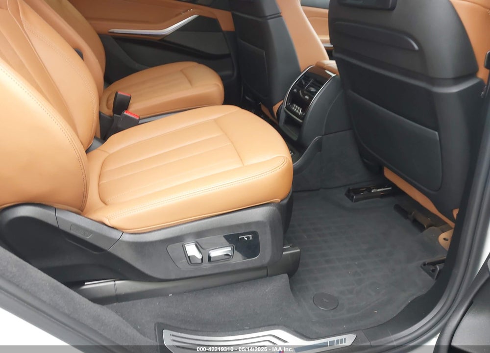 2022 BMW X7 VIN: 5UXCW2C06N9N07716