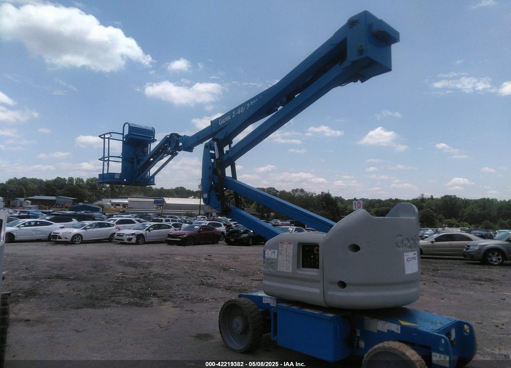2014 GENIE Z-40/23N RJ LIFT VIN: Z40N142502