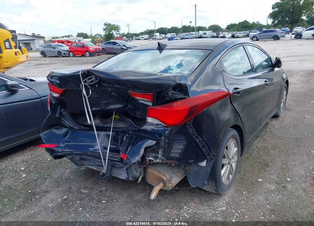 2014 HYUNDAI ELANTRA VIN: KMHDH4AE2EU066458