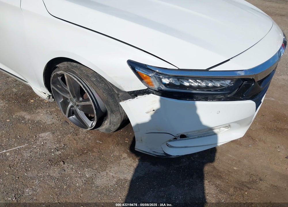 2018 HONDA ACCORD VIN: 1HGCV1F9XJA104969