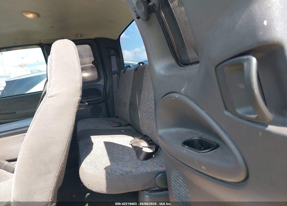 2001 DODGE RAM 1500 ST VIN: 3B7HC13Y91G812802