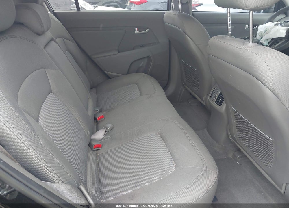 2016 KIA SPORTAGE LX VIN: KNDPB3AC1G7805669