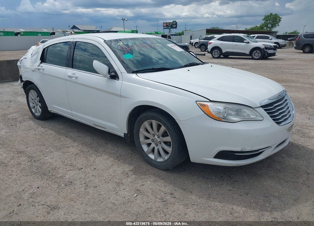 2011 CHRYSLER 200 TOURING VIN: 1C3BC1FB2BN623578