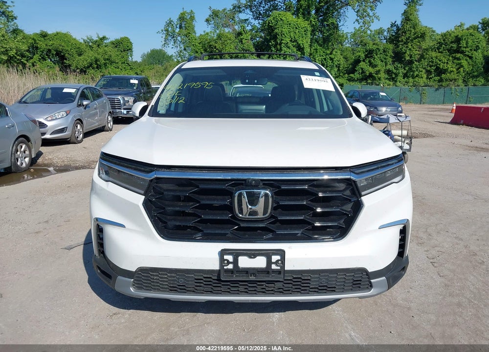 2023 HONDA PILOT VIN: 5FNYG1H82PB046438