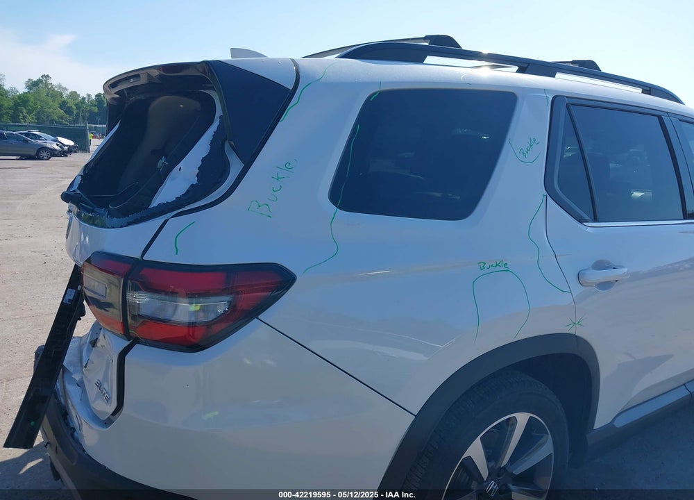 2023 HONDA PILOT VIN: 5FNYG1H82PB046438
