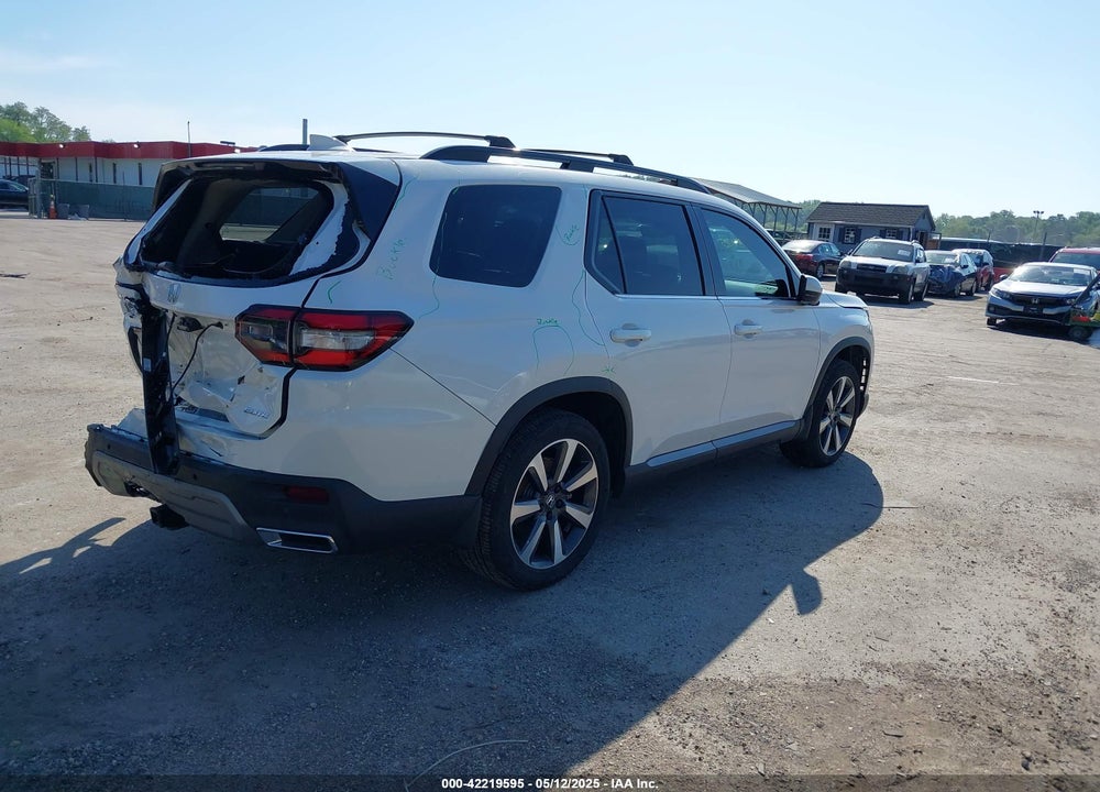 2023 HONDA PILOT VIN: 5FNYG1H82PB046438