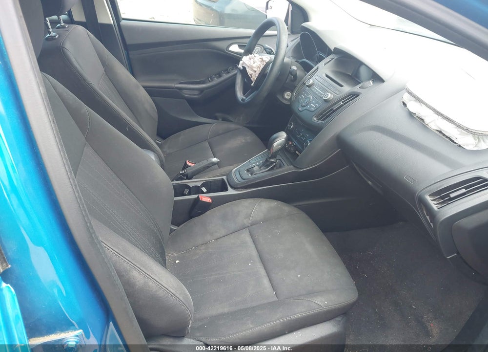 2017 FORD FOCUS VIN: 1FADP3F23HL220837