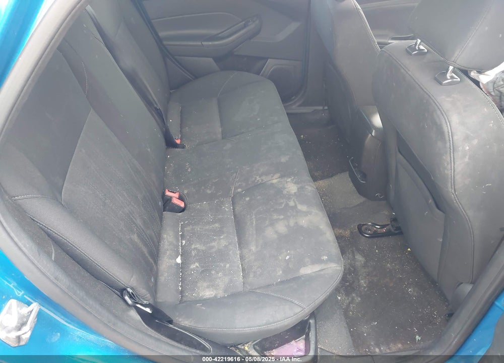 2017 FORD FOCUS VIN: 1FADP3F23HL220837