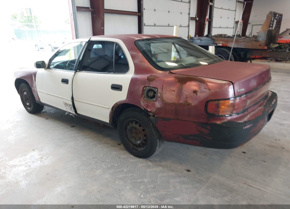 1992 TOYOTA CAMRY LE VIN: 4T1SK12EXNU053821