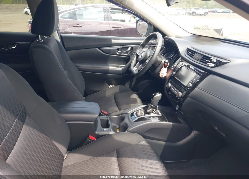 2019 NISSAN ROGUE SV VIN: KNMAT2MV3KP554737