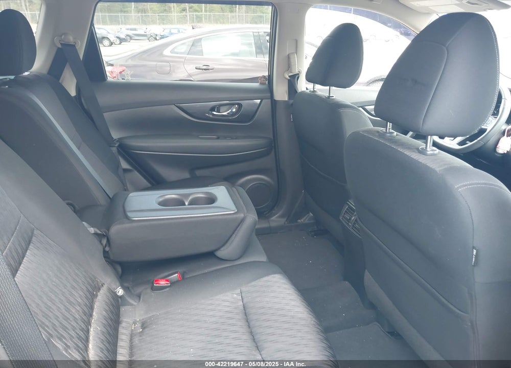 2019 NISSAN ROGUE SV VIN: KNMAT2MV3KP554737
