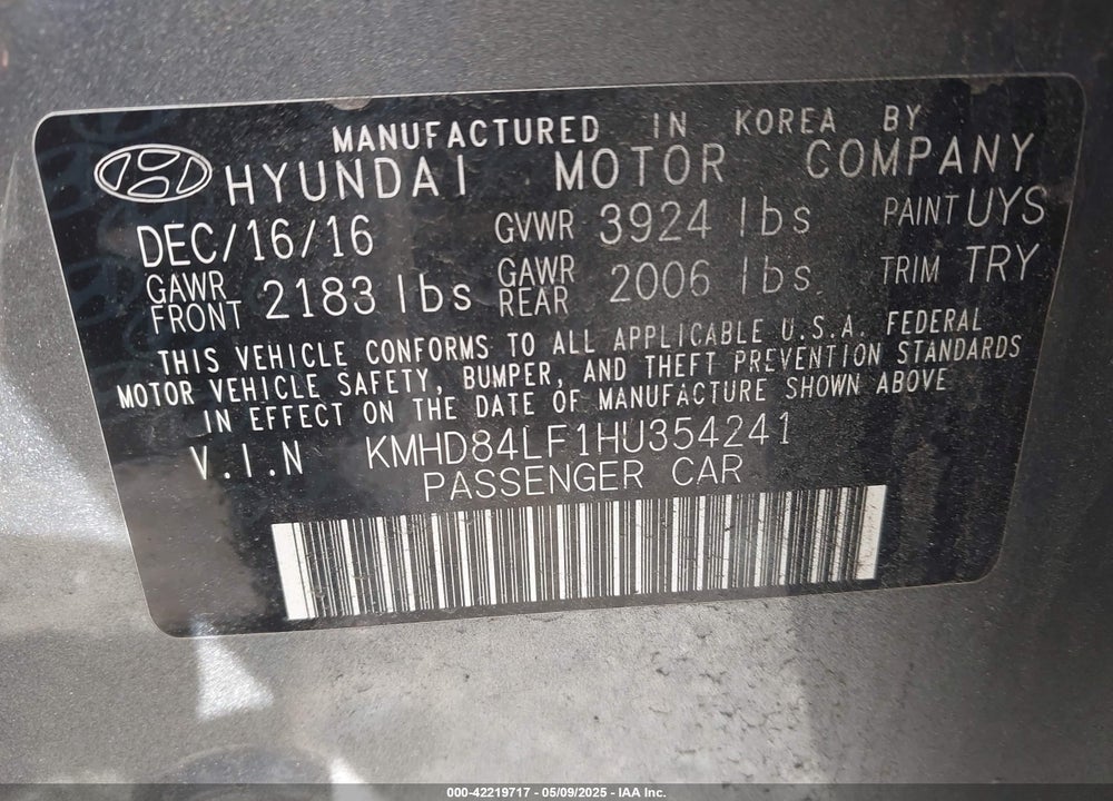 2017 HYUNDAI ELANTRA LIMITED VIN: KMHD84LF1HU354241