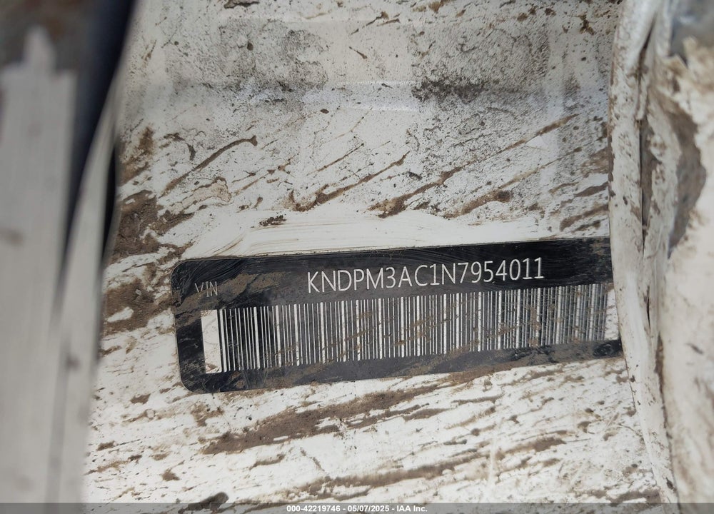 2022 KIA SPORTAGE VIN: KNDPM3AC1N7954011