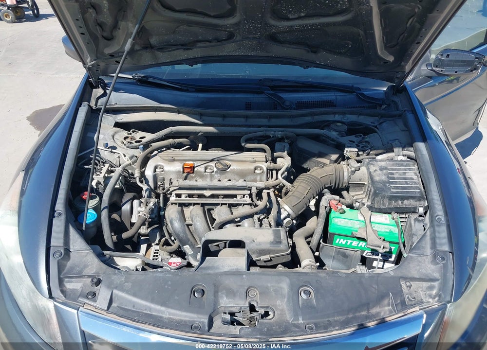 2012 HONDA ACCORD 2.4 EX VIN: 1HGCP2F77CA136232