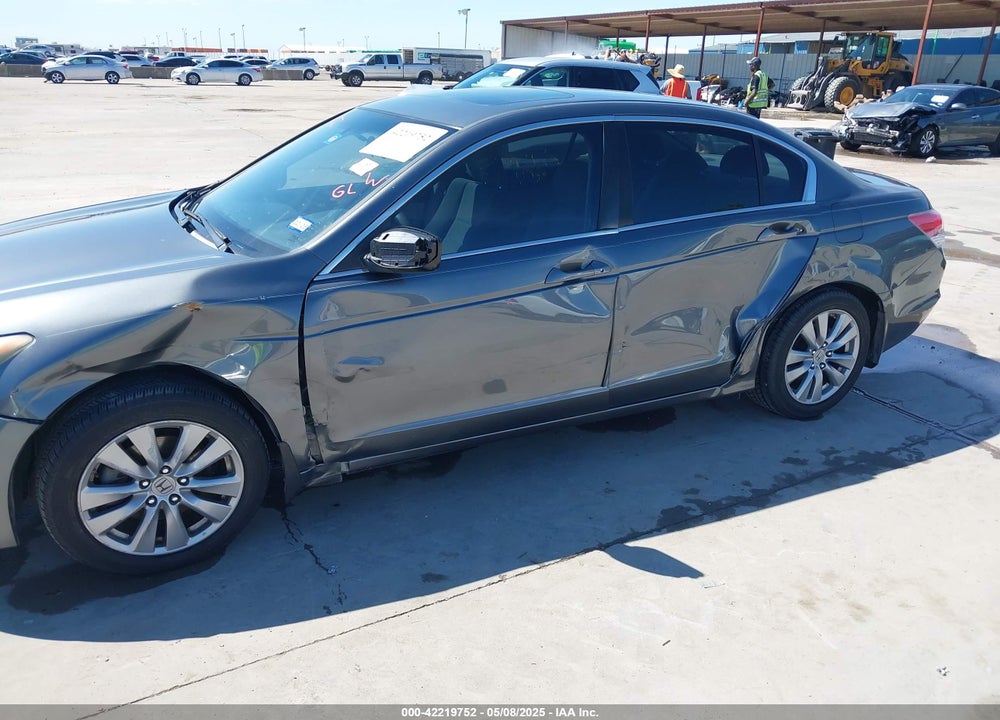 2012 HONDA ACCORD 2.4 EX VIN: 1HGCP2F77CA136232