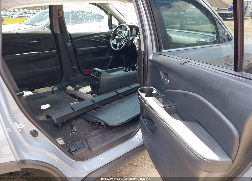 2022 HONDA PILOT VIN: 5FNYF6H27NB104990